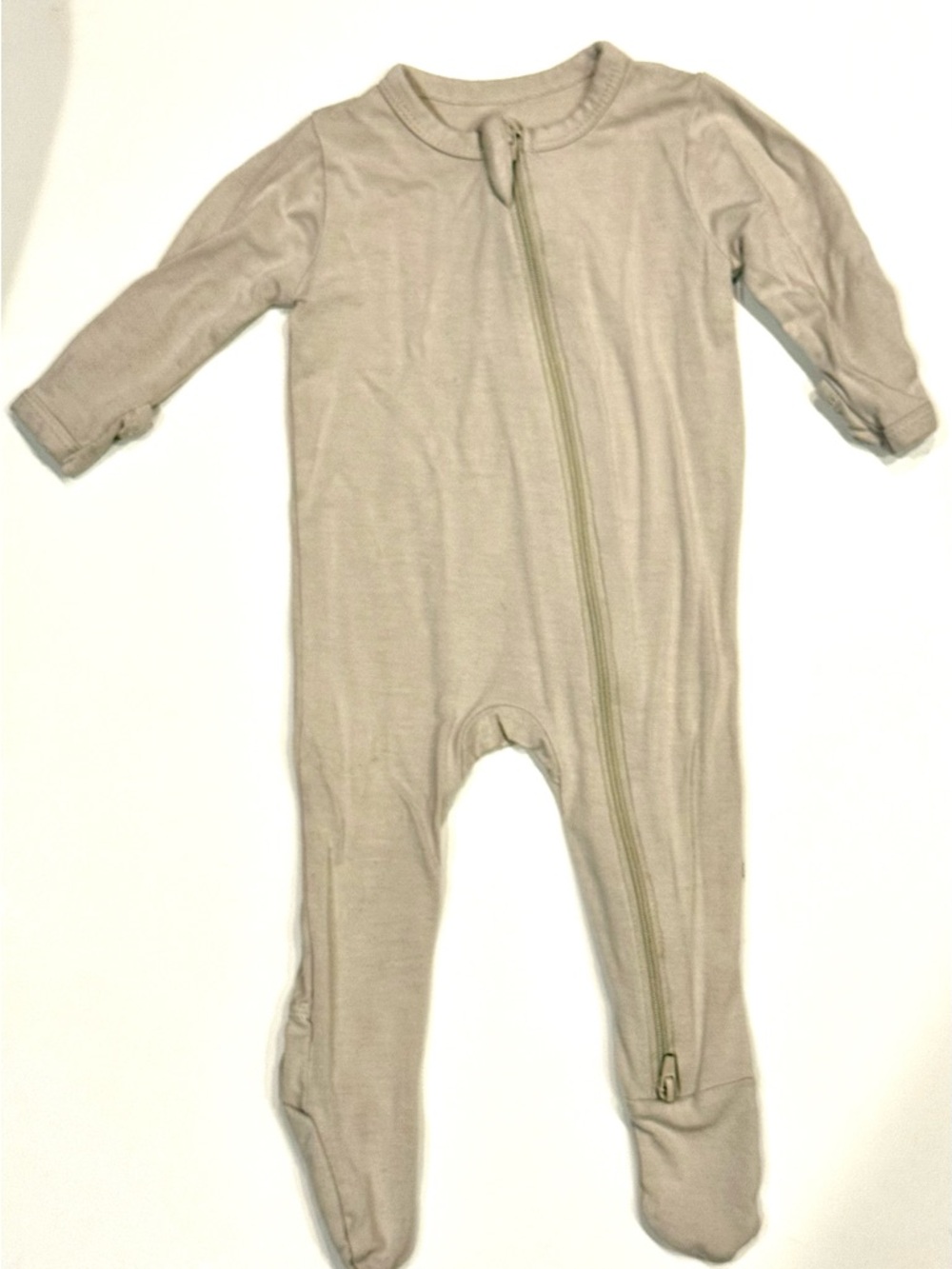 Kyte Baby Zipper Footie Pajamas Neutral Taupe Bamboo Size 0-3 Months